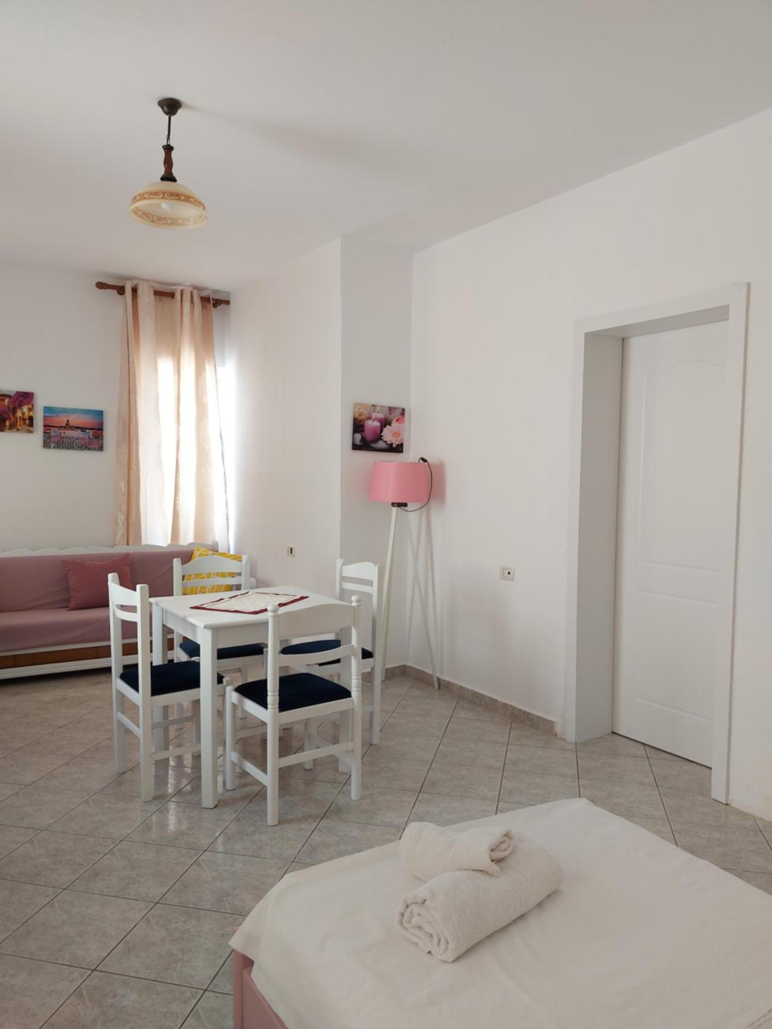Vila Stupende Apartment Sarande Phòng bức ảnh