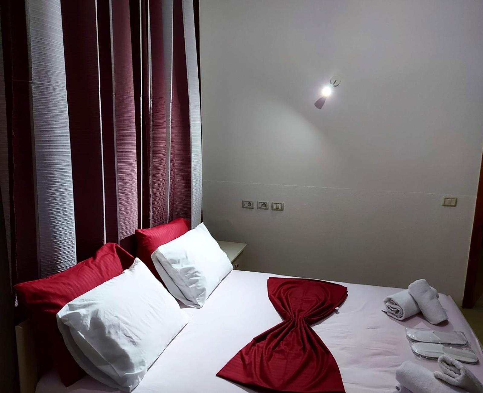 Vila Stupende Apartment Sarande Phòng bức ảnh