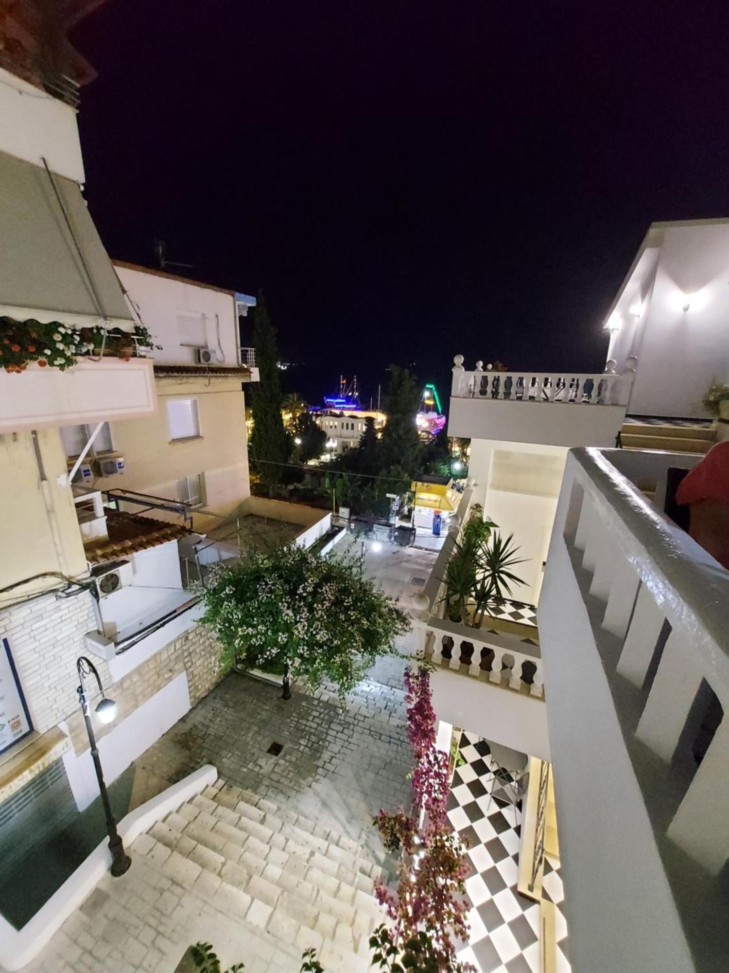 Vila Stupende Apartment Sarande Phòng bức ảnh