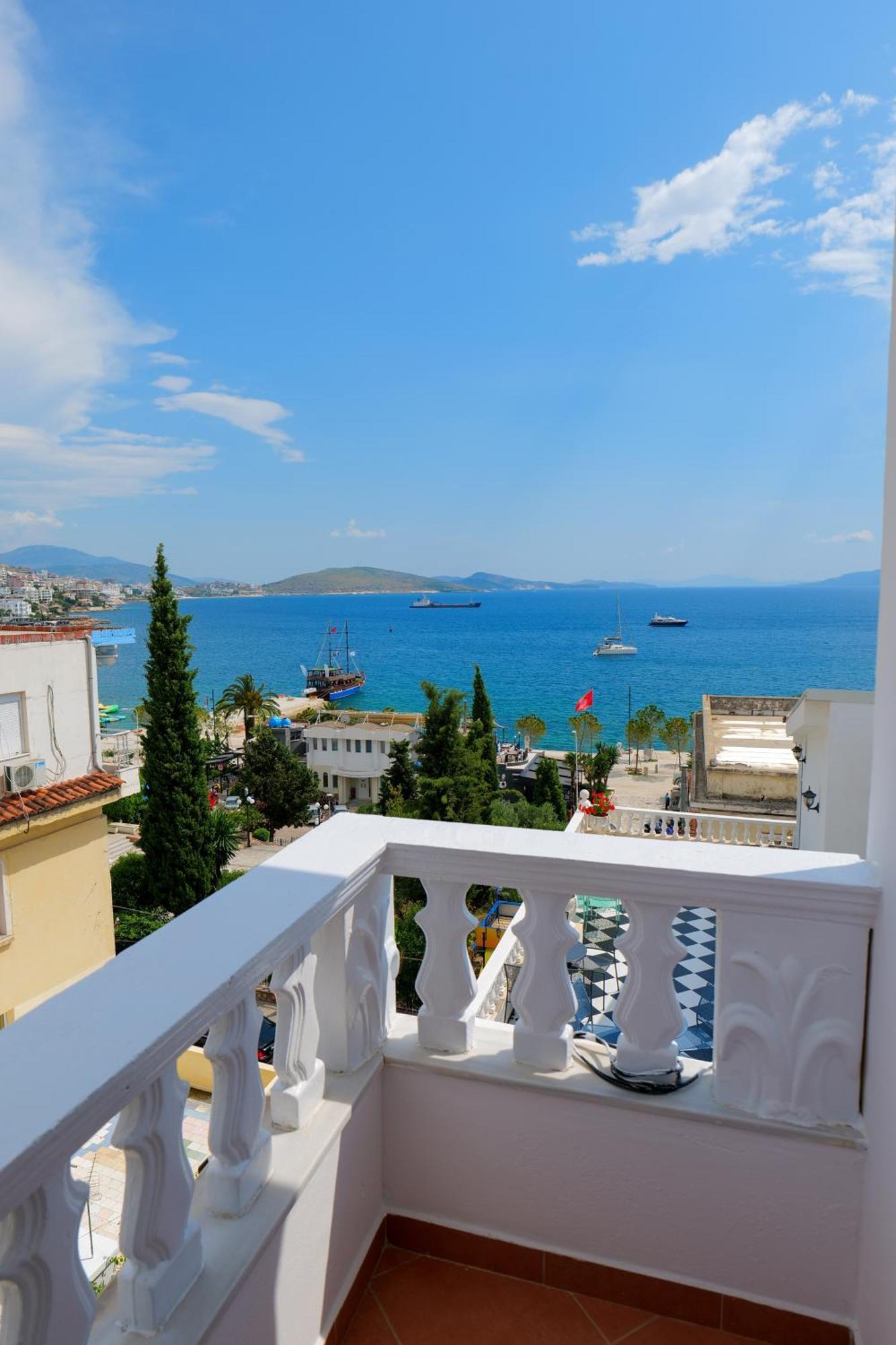 Vila Stupende Apartment Sarande Phòng bức ảnh